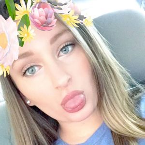 Meet your Posher, Skylarr